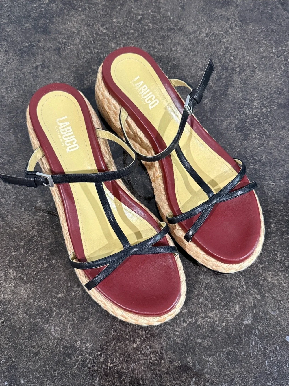 LABUCQ Leather T-Strap Sandals Size 39